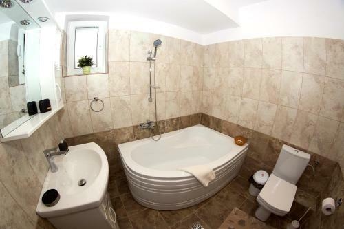 Denisa Apartamente