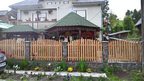 Hostal Casa Ionela Petreus