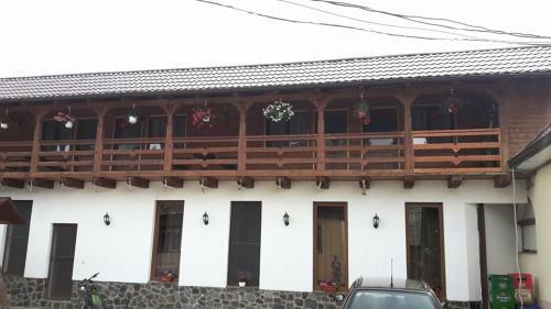 Hostal Pensiune Restaurant La Pogace