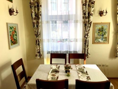 Hostal Pensiunea Lucia
