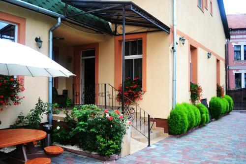 Hostal Pensiunea Lucia