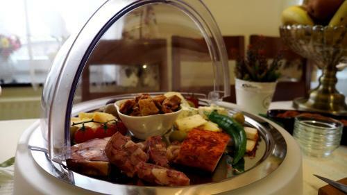 Hostal Pensiunea Lucia