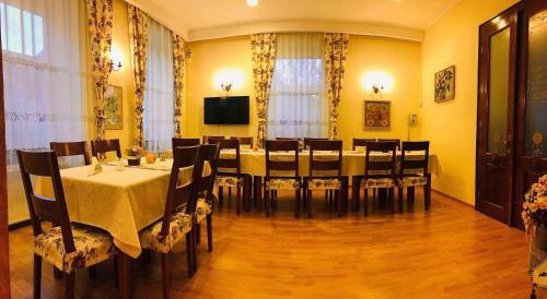 Hostal Pensiunea Lucia