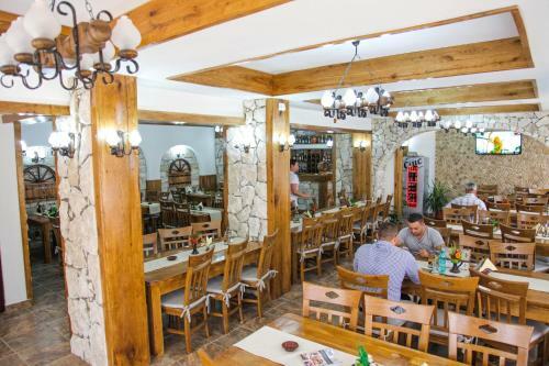 Posada Hanu Lui Gica