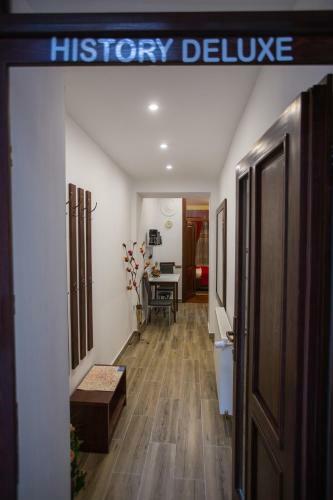History Apartment Str Cetatii