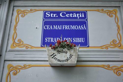 History Apartment Str Cetatii