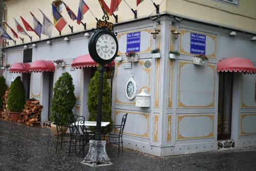 History Apartment Str Cetatii