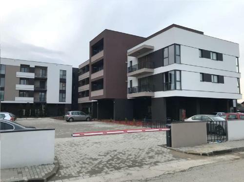 Spacious & Bright New Apartment For Full Comfort