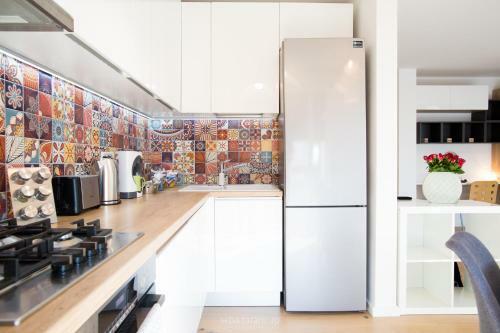 Spacious & Bright New Apartment For Full Comfort