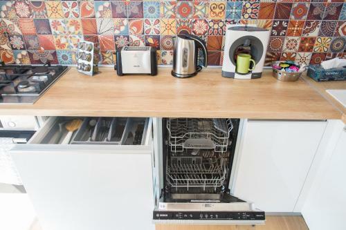 Spacious & Bright New Apartment For Full Comfort