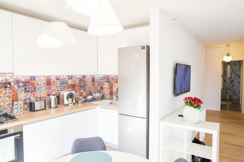 Spacious & Bright New Apartment For Full Comfort