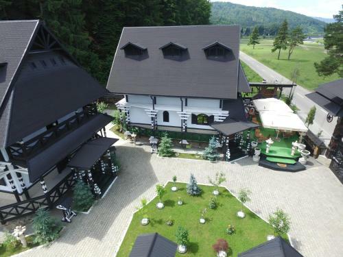 Hotel Complex Lions Bucovina