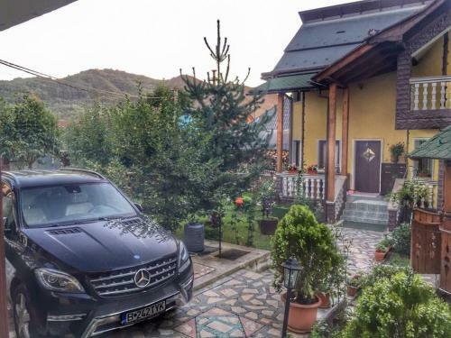 Hostal Pensiunea La R?ducu