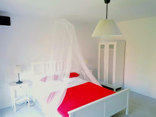 Motel Arg� Costine?ti