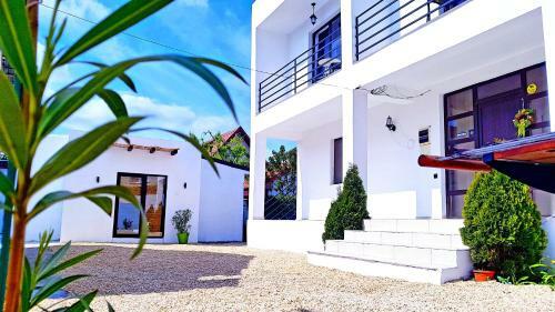 Motel Arg� Costine?ti