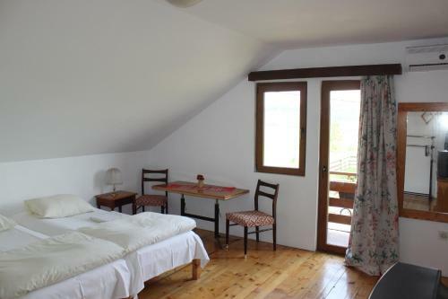 Hostal Vila Altius Felix
