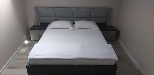 Hostal Magnific Sis