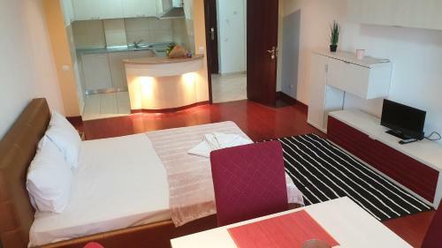 Divan Residence Apartments
