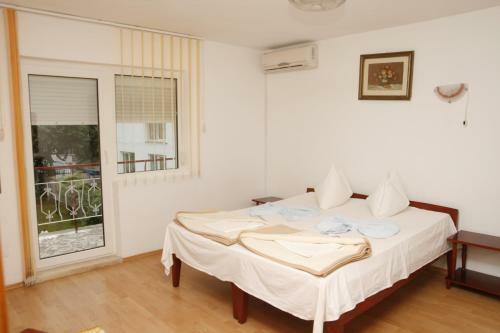 Hostal Vila Casa Blanca Mica