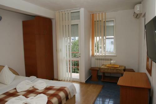 Hostal Vila Casa Blanca Mica