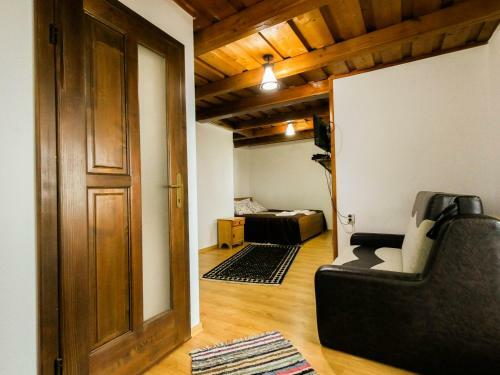 Hostal Pensiune Turistica Tihuta
