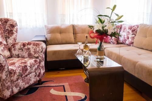 Hostal Guest House Luxotel
