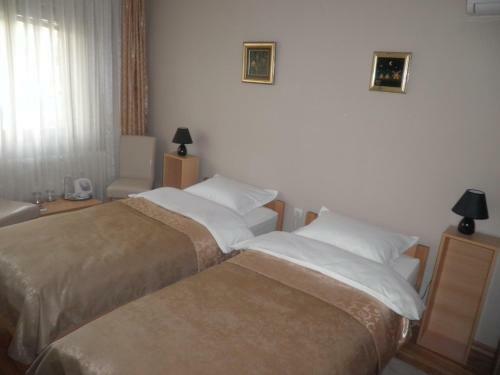 Rooms M