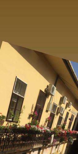 Hostal Rooms Piccolo Mondo