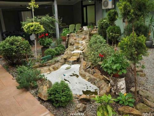 Hostal Guest House Vila Florida