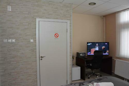 Hostal Guest House Vila Florida