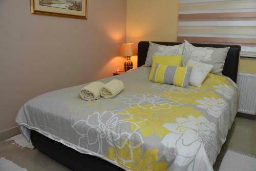 Hostal Guest House Vila Florida