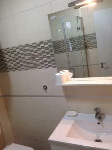 Hostal Guest House Vila Florida