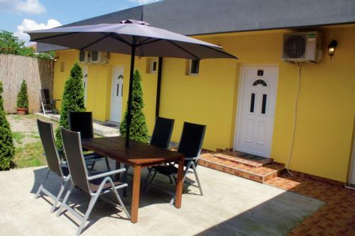 Hostal Apartment Fineta