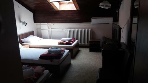 Hostal Restoran Sa Preno?i?tem ?iti?te