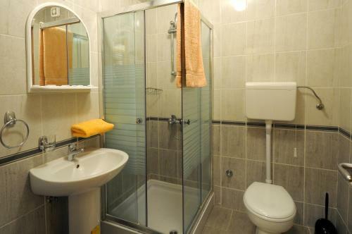 Apartments Iwa Centar