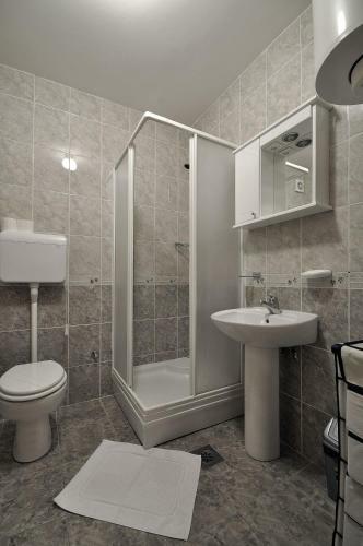 Apartments Iwa Centar