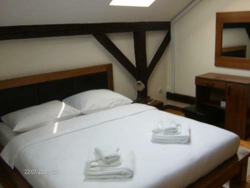 Hostal Guest House Vila Deved?i?