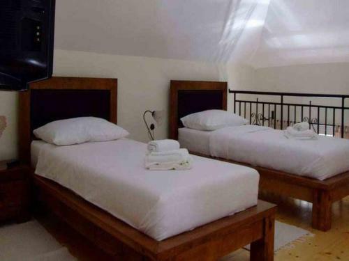 Hostal Guest House Vila Deved?i?