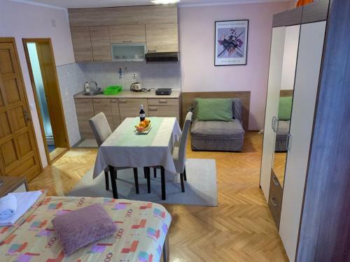 Apartmani Mi?i?