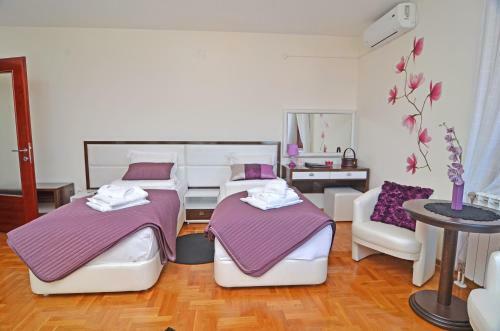Apartments Biser