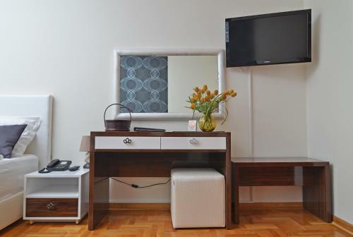 Apartments Biser