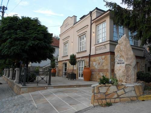 Bed & Breakfast Luxury Rooms Minjon