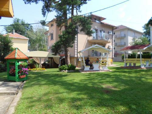 Hostal Villa As