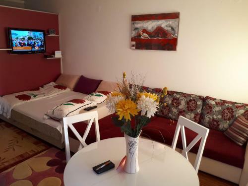 Mila Apartmani