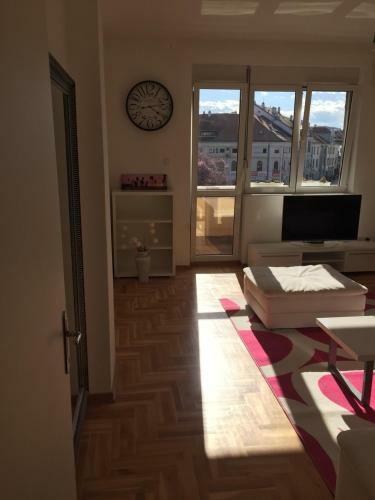 Apartment Center