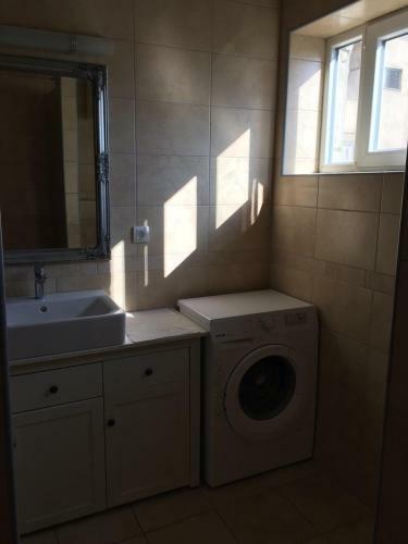 Apartment Center