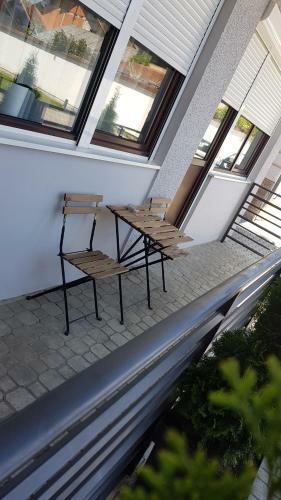 Apartments Spring
