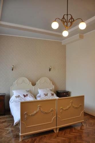 Hostal Guest House Anna Caffe
