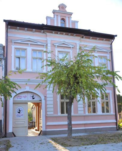 Hostal Guest House Anna Caffe