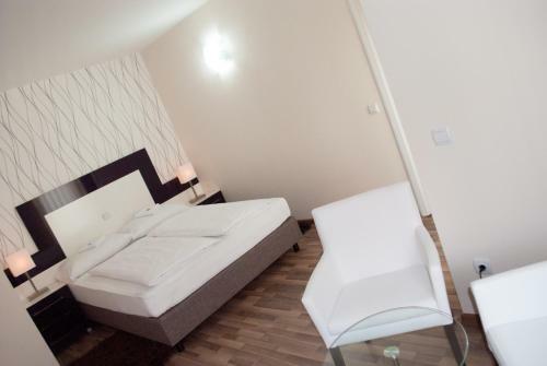 Hostal Vila Delux